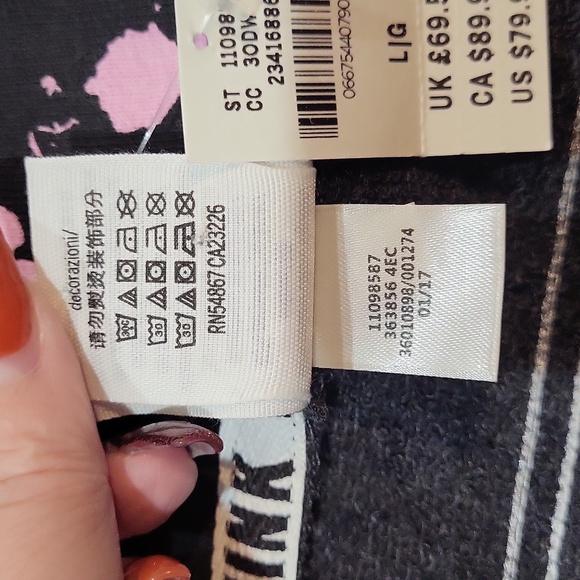 Victoria's Secret PINK Sweatshirt - Picture 11 of 14